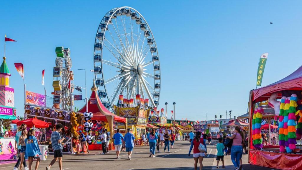Convenios con asociaciones de feriantes para la gestión del recinto ferial