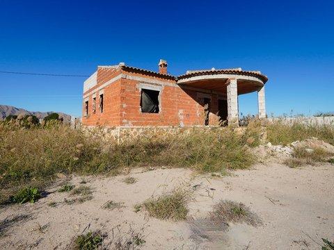 DOMINA Legal logra una sentencia favorable al Ayuntamiento por denegar la legalización de una vivienda en suelo no urbanizable